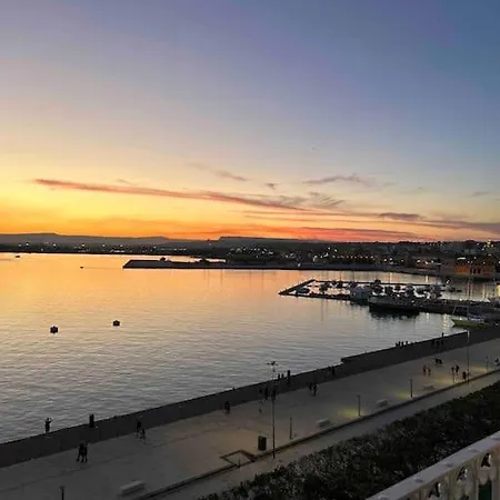 A' Marina Syracuse